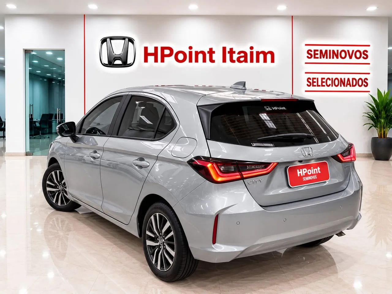 Honda City Hatchback Touring 1.5 Flex 16V Aut, foto 4 de 13