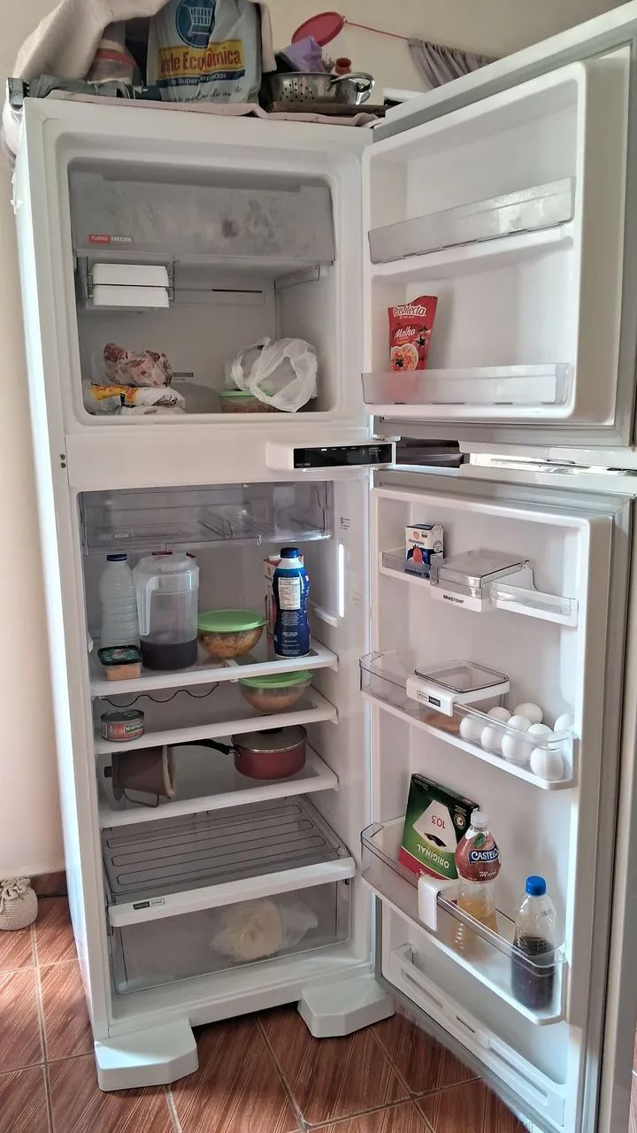 Vendo geladeira eletrolux - Foto 2