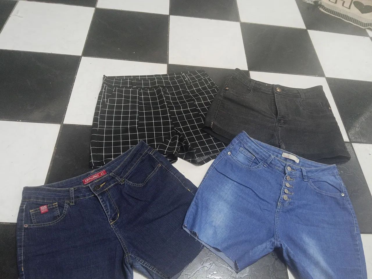 Roupas usadas conservada