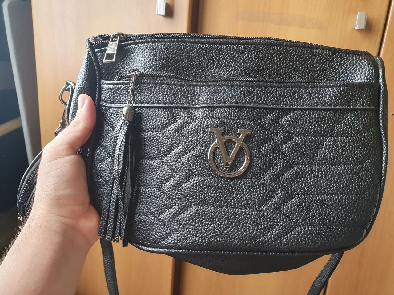 BOLSA PRETA FEMININA COM PORTA MOEDA - Foto 2