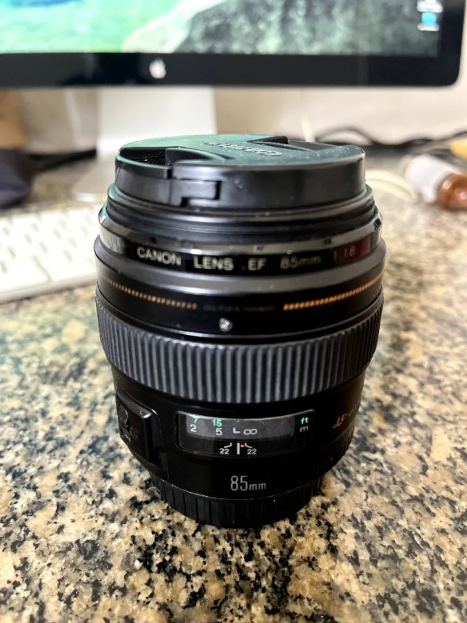 Lente Canon EF-S 18-200mm f/3.5-5.6 IS (Image Stabilizer