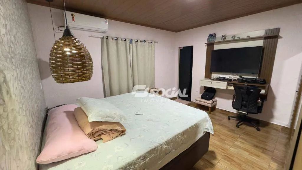 Casa com Piscina e Energia Solar no Condomínio Nova Era III - Foto 3