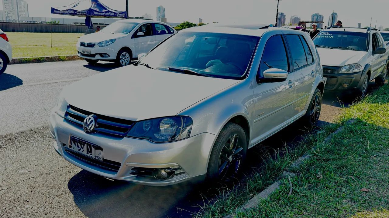 Volkswagen Golf Golf Sportline 1.6 Mi Total Flex 8V 4p 2013