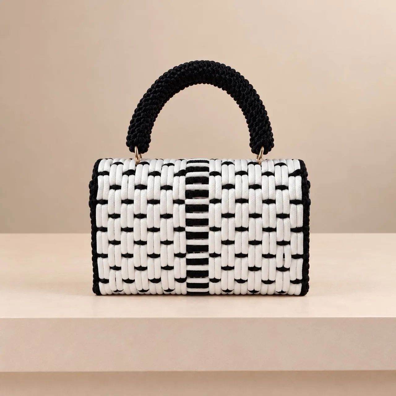 Bolsa de crochê com tela - Foto 4