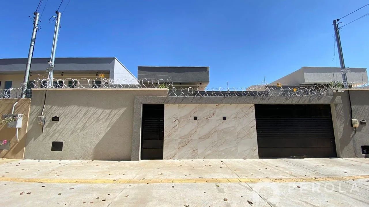 Linda casa semi mobiliada 3/4