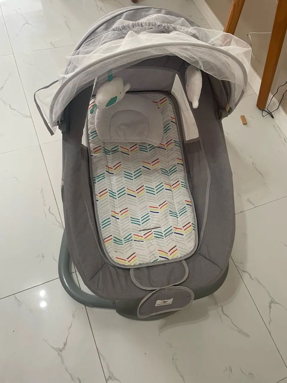 Cadeira de balanço automática Mastela - Foto 2