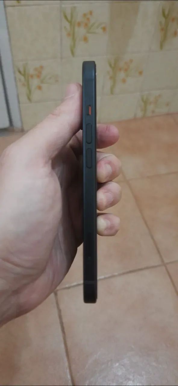 iPhone 15 black 128  - Foto 4