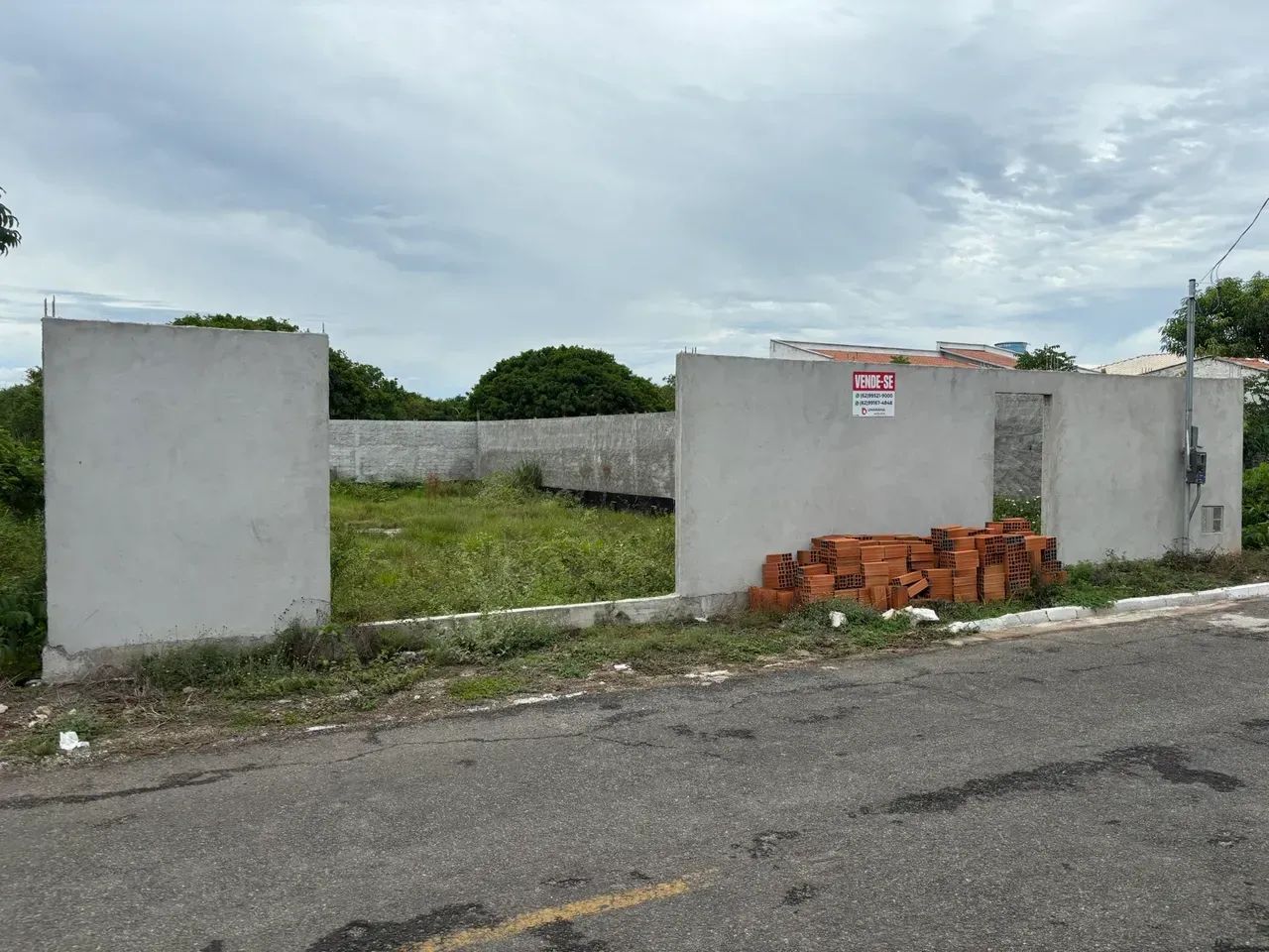 LOTE EM ARUANÃ-GO / 468m2 - MURADO - Foto 2