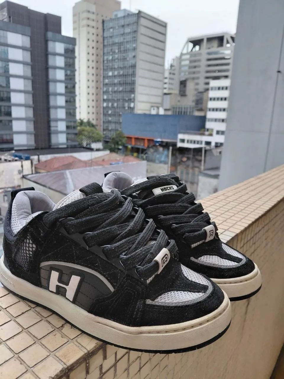 Tênis Hocks Puff