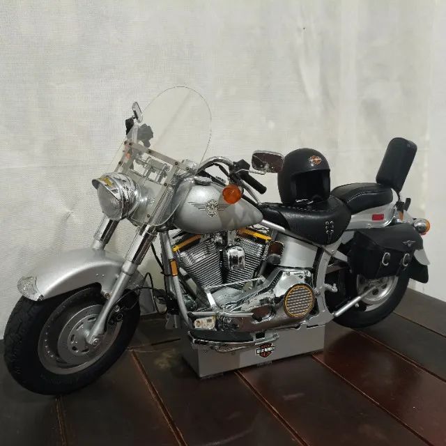 Harley-Davidson Fat Boy 1:4 DeAgostini completa