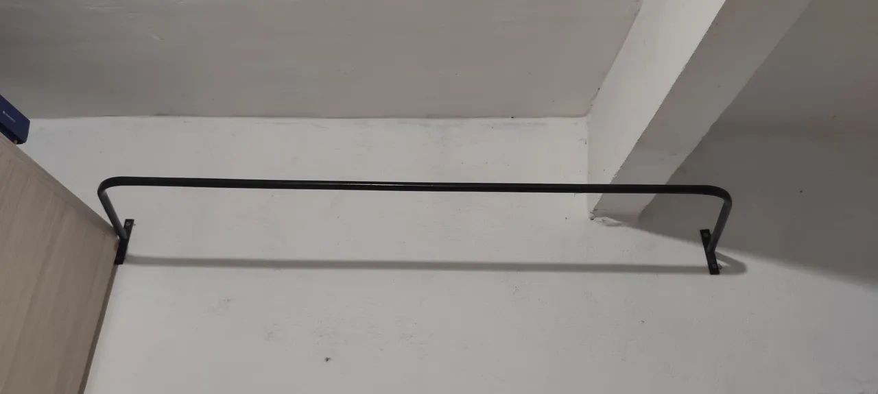 Arara de roupas e mancebo & cabideiro  - Foto 3