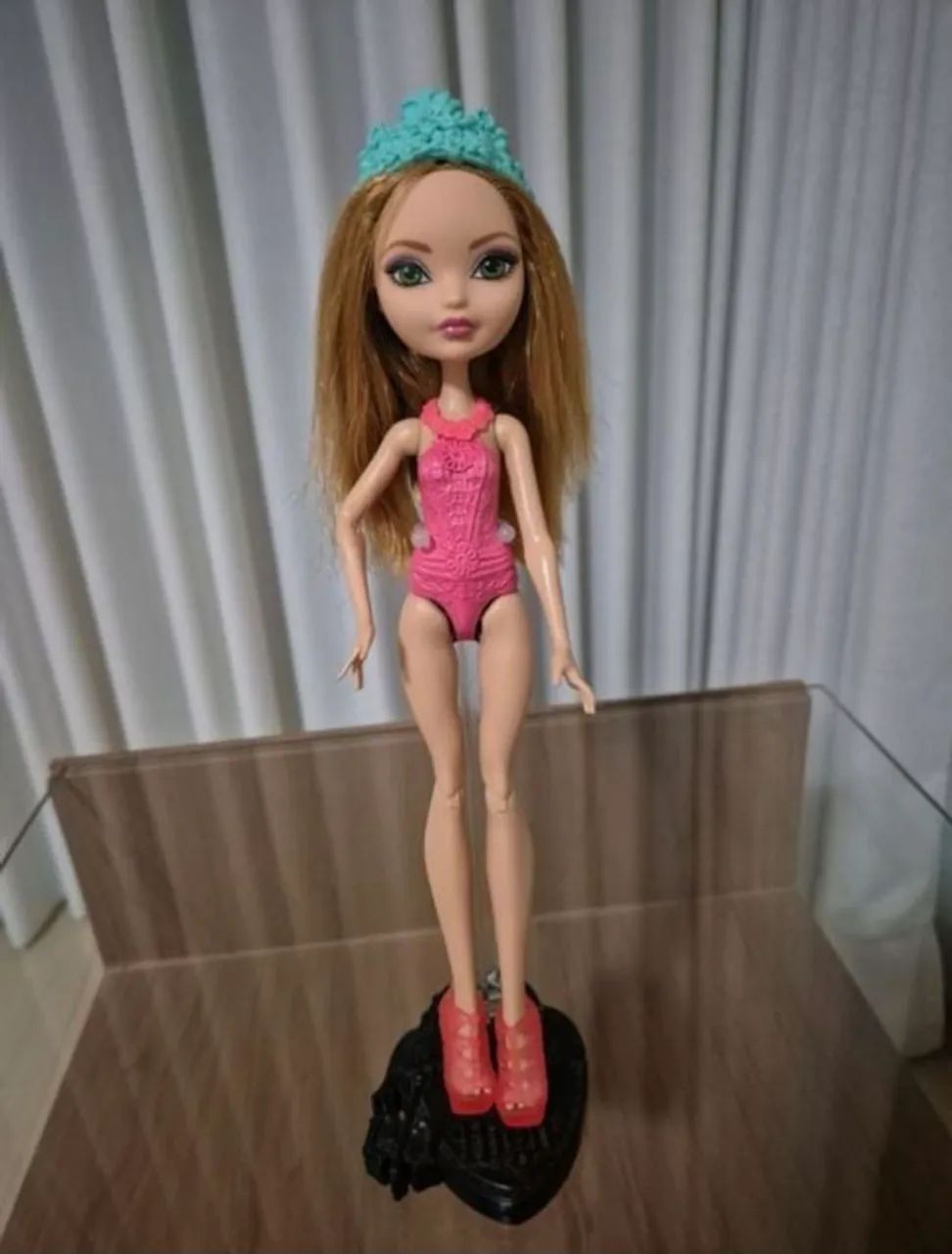Boneca Ever After High Ashlynn Ella