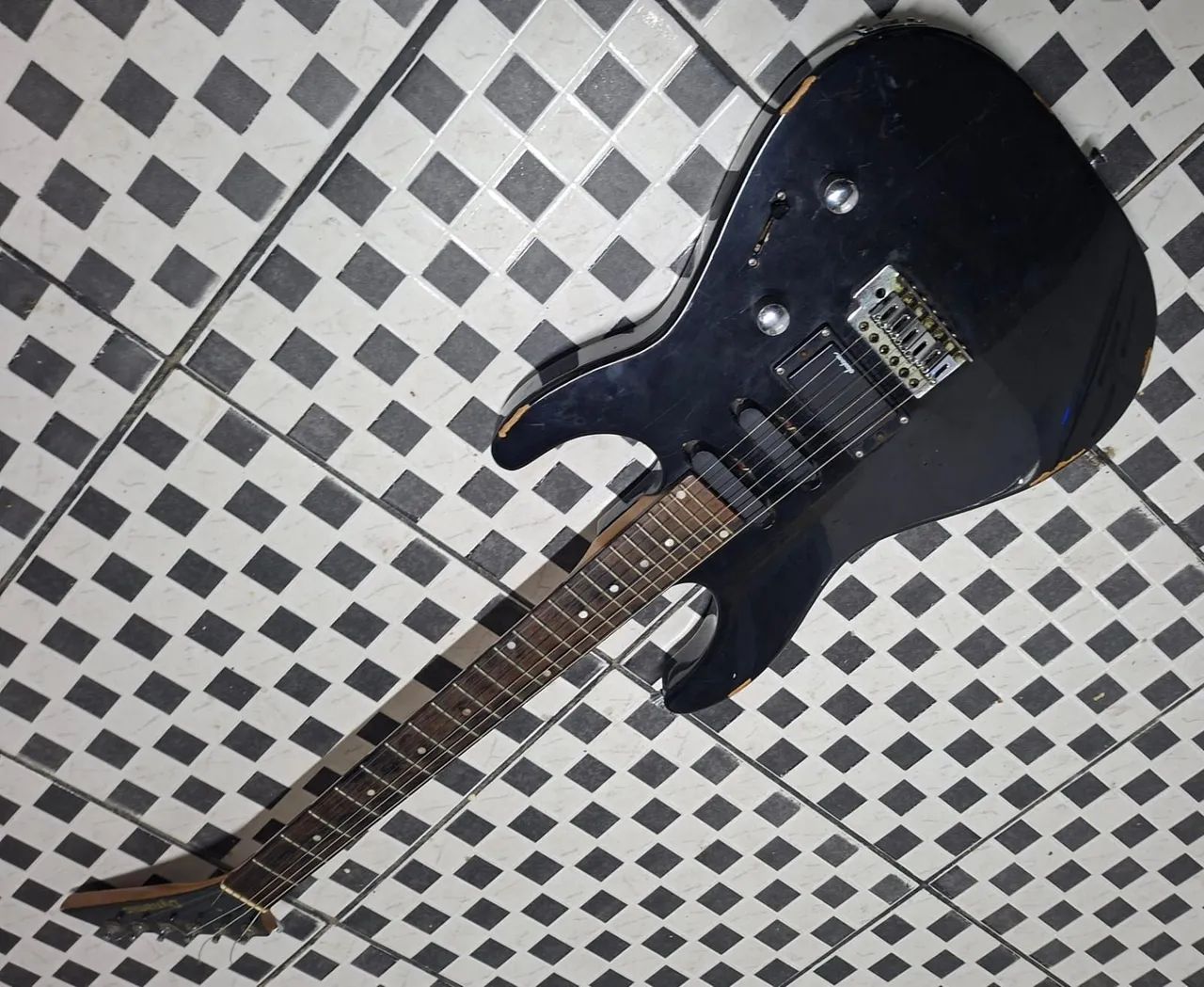 Guitarra Cap Jackson