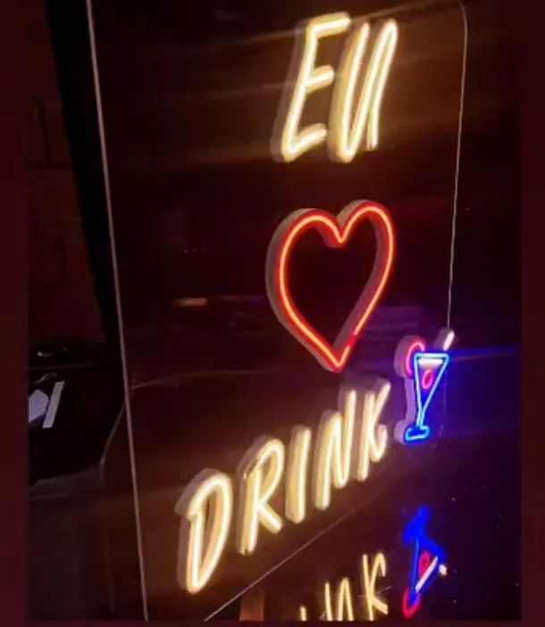 Tudo em led e letreiro luminosos. - Foto 4