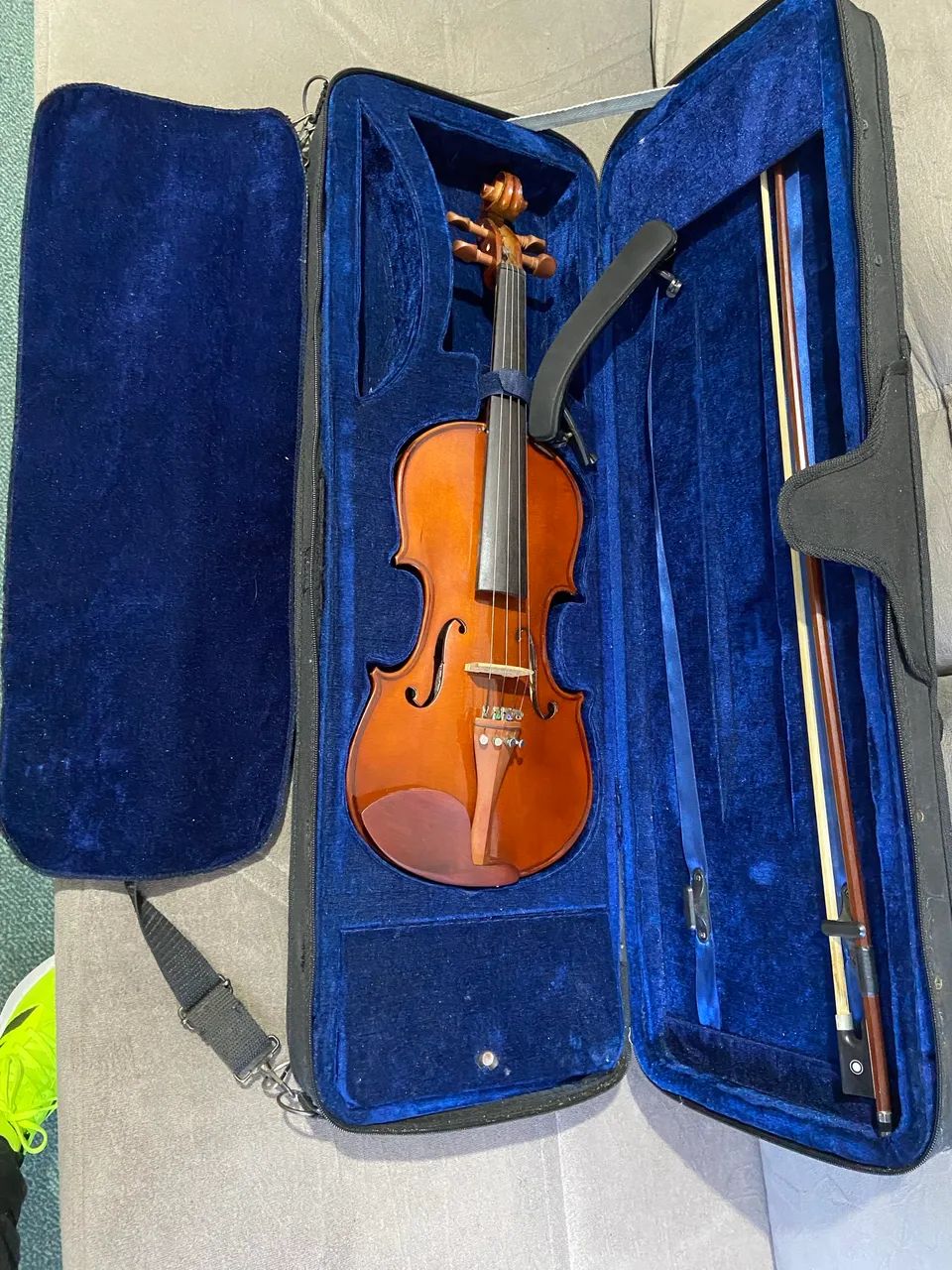 Violino Eagle Ve441 4/4 Com Case E Arco - Foto 4