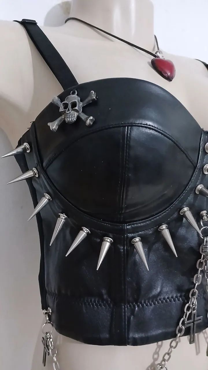 Corset gótico com spikes, caveiras e correntes - Foto 3