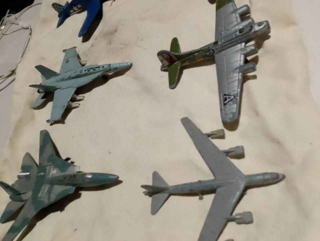 Avi ões de coleção ( metal) - Foto 2