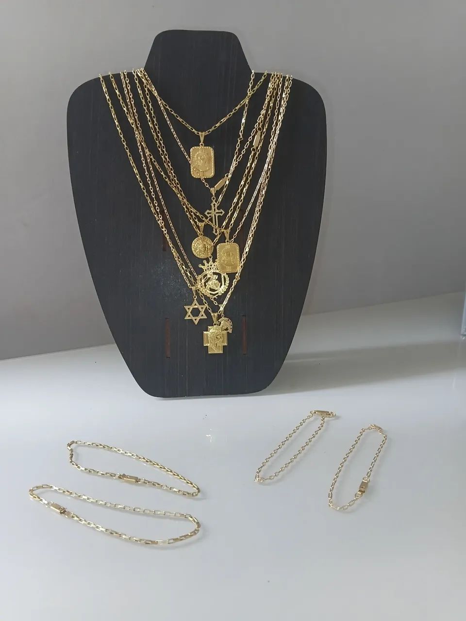 KIT MOEDA ANTIGA COM PINGENTE E PULSEIRA ? 70CM - Foto 2