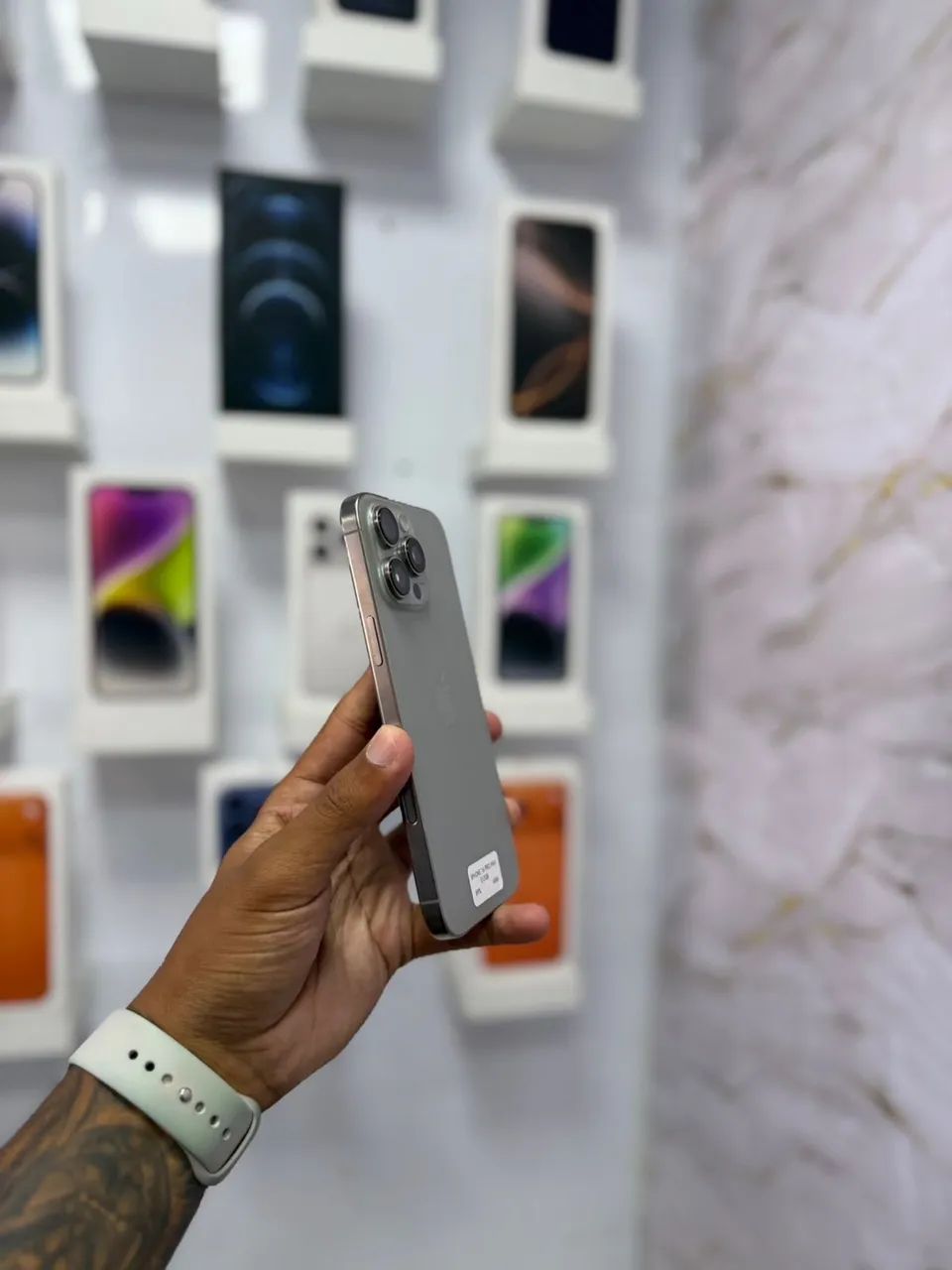 iPhone 16 Pro Max - 512GB  ?5.999 - Foto 2