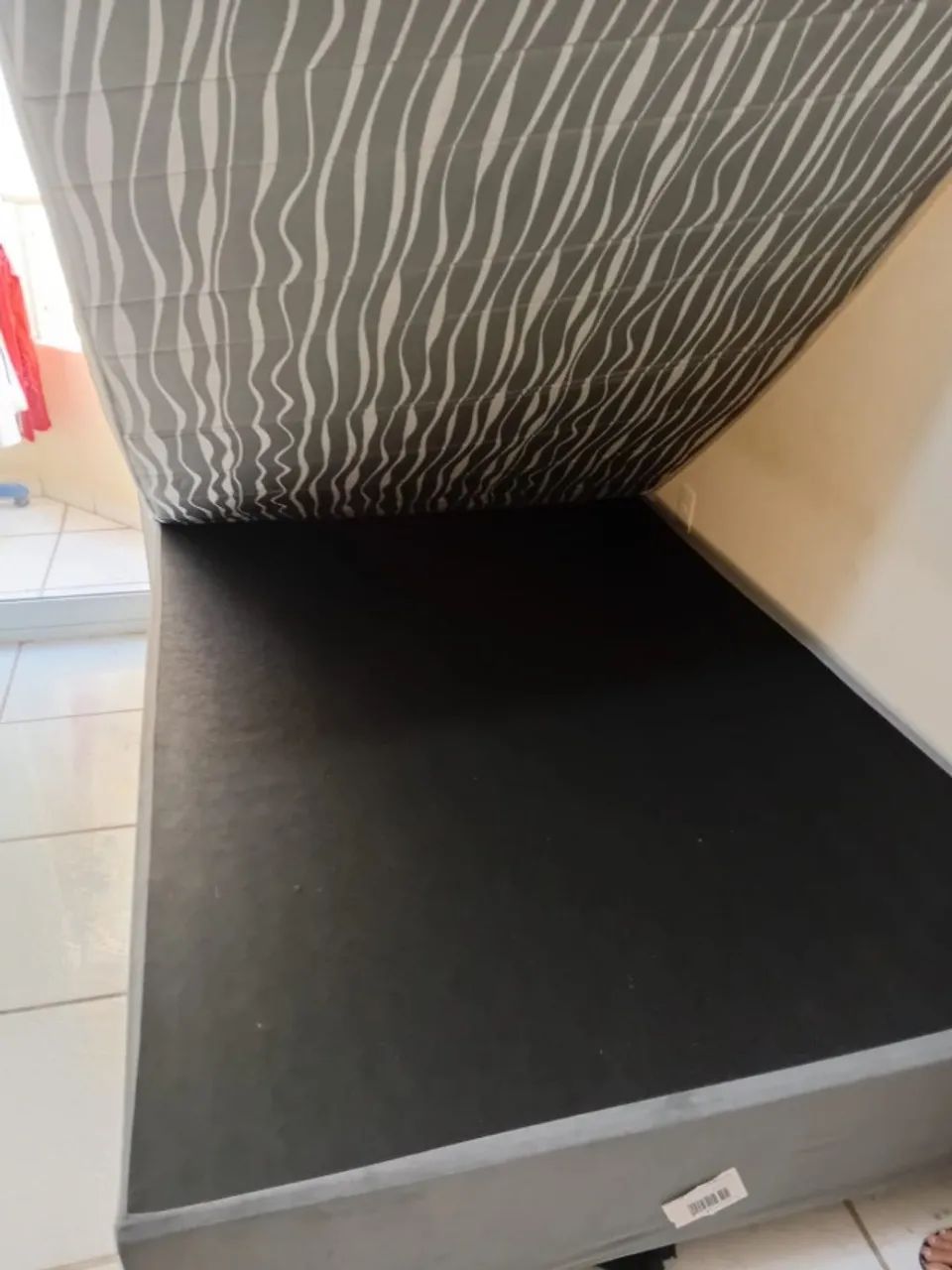 Cama box com colchão de molas ensacadas. - Foto 3