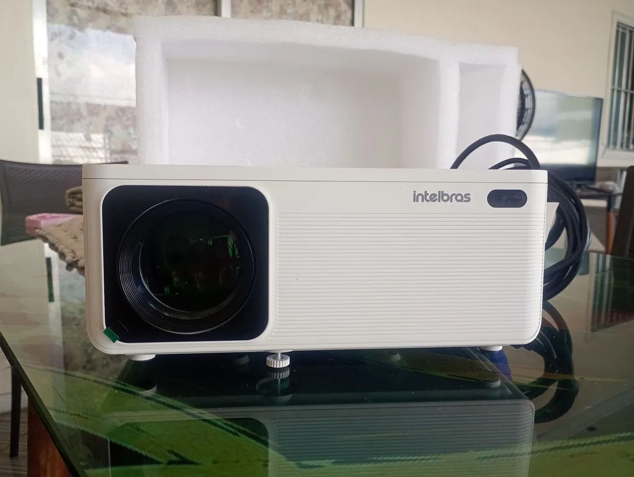 Venda de um Projetor e Tela de Projeção  - Foto 3