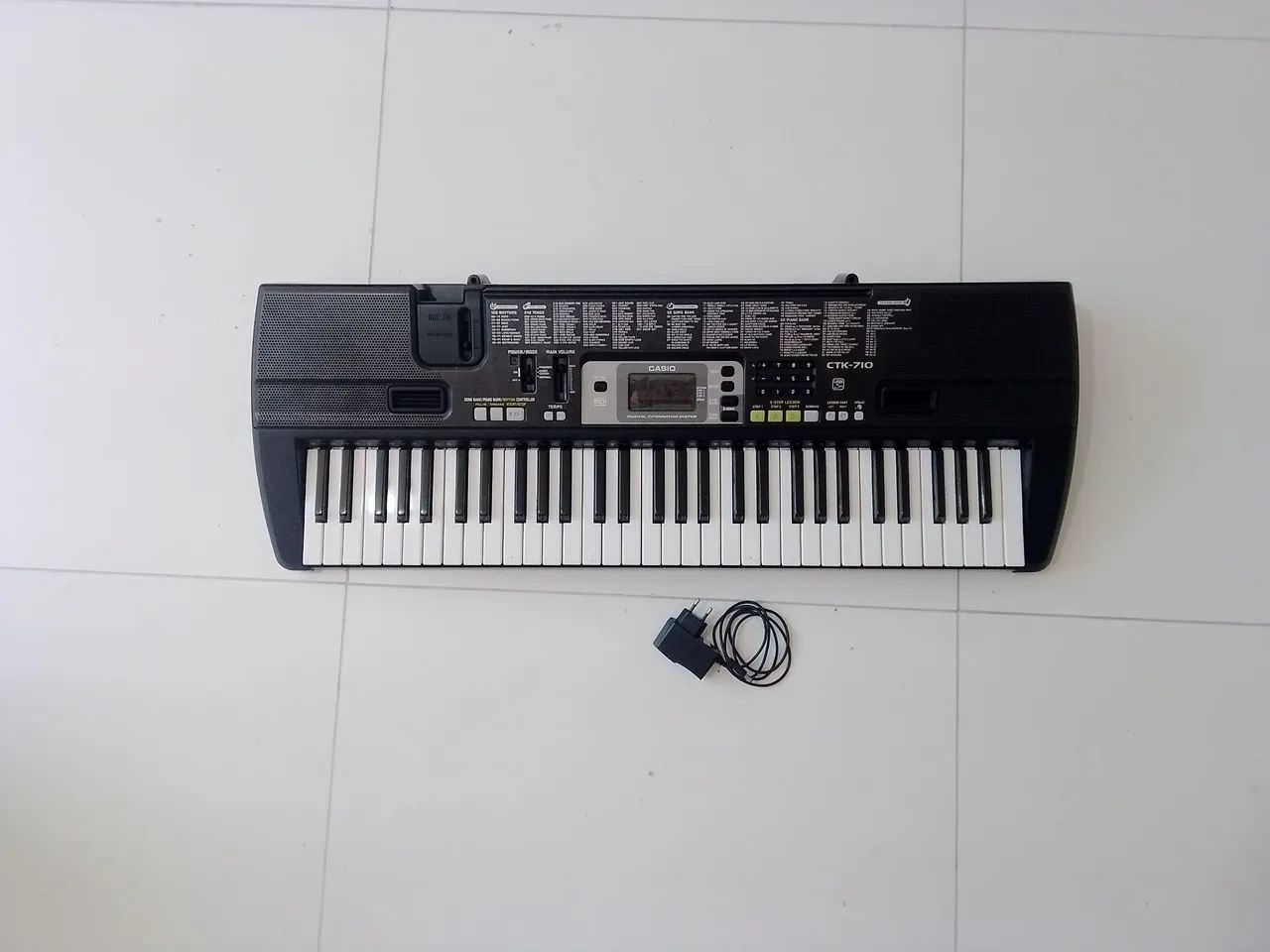 Teclado Casio CTK-710