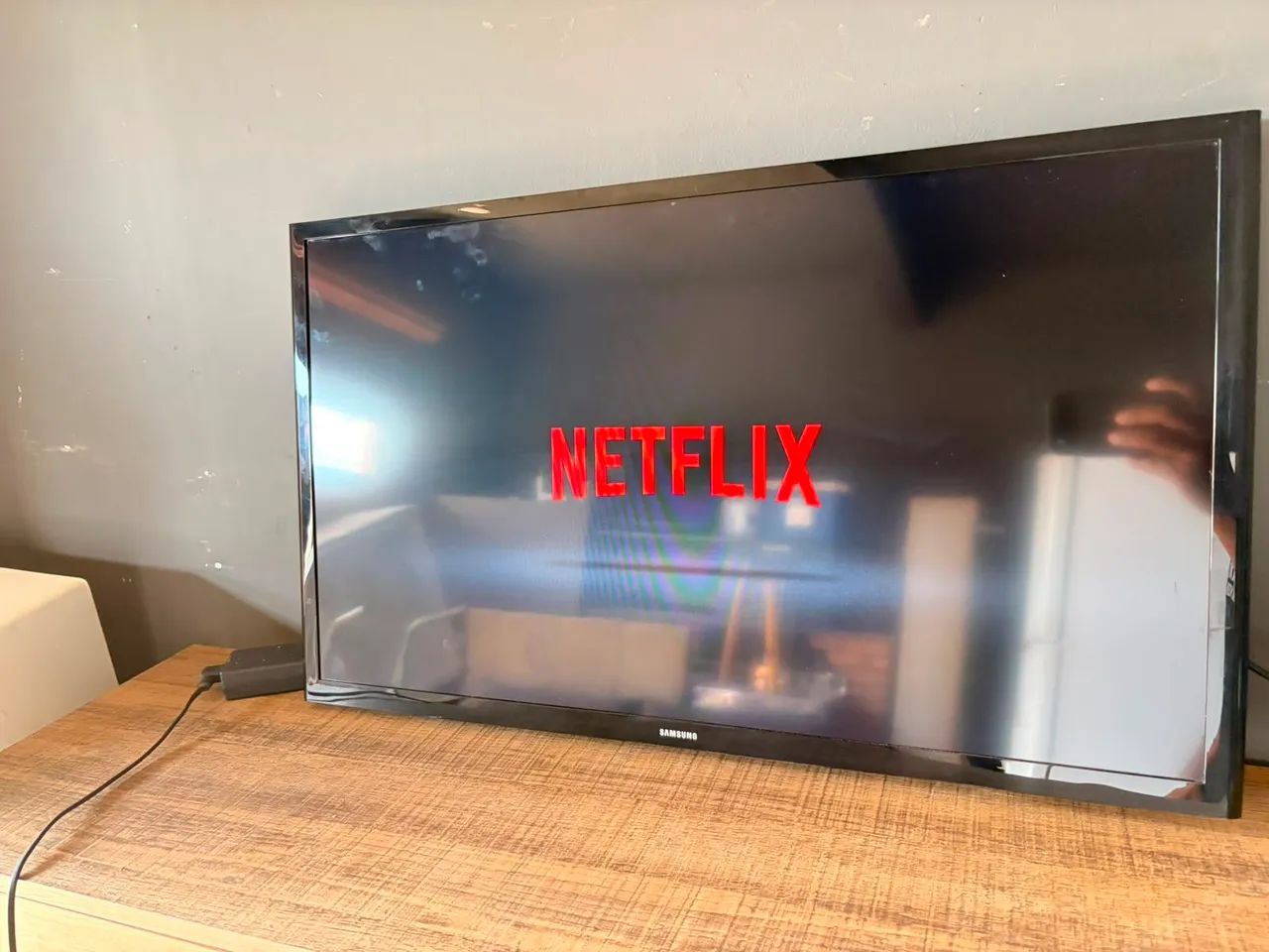 Televisão 32 polegadas smart com controle ((ENTREGO GRATIS)) - Foto 2