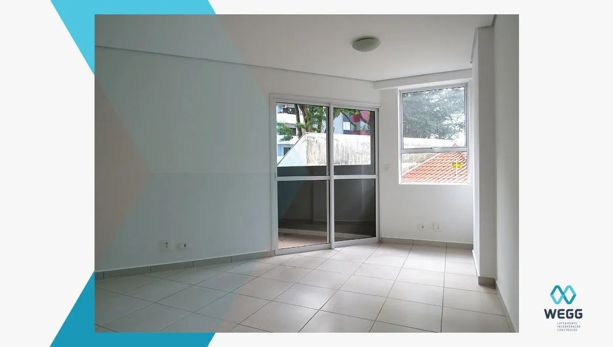 Apartamento amplo com sacada a 250m da UEM - Foto 3