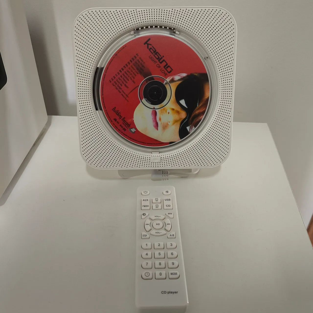 Wall Mounted CD Player, Radio FM, Bluetooth