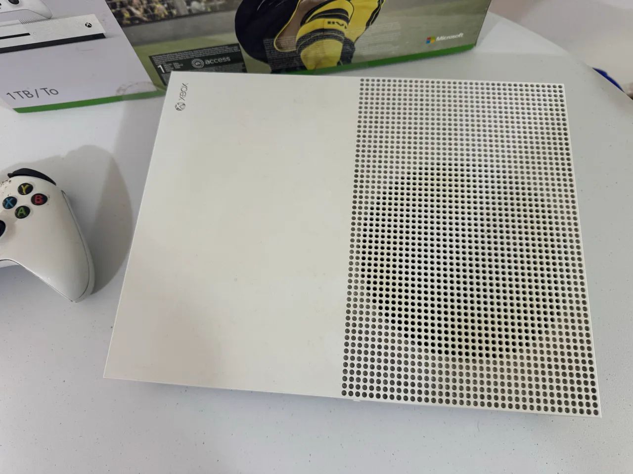 Xbox One S 1T - Foto 2