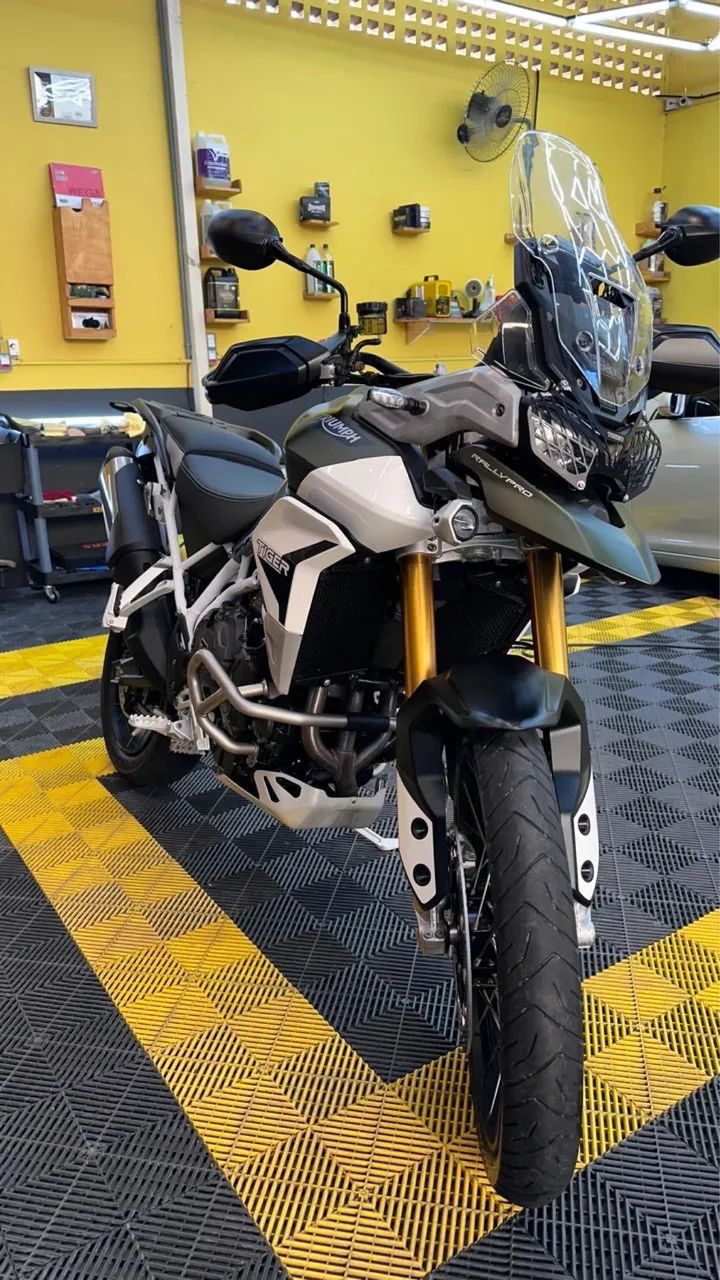 Vendo tiger 900 