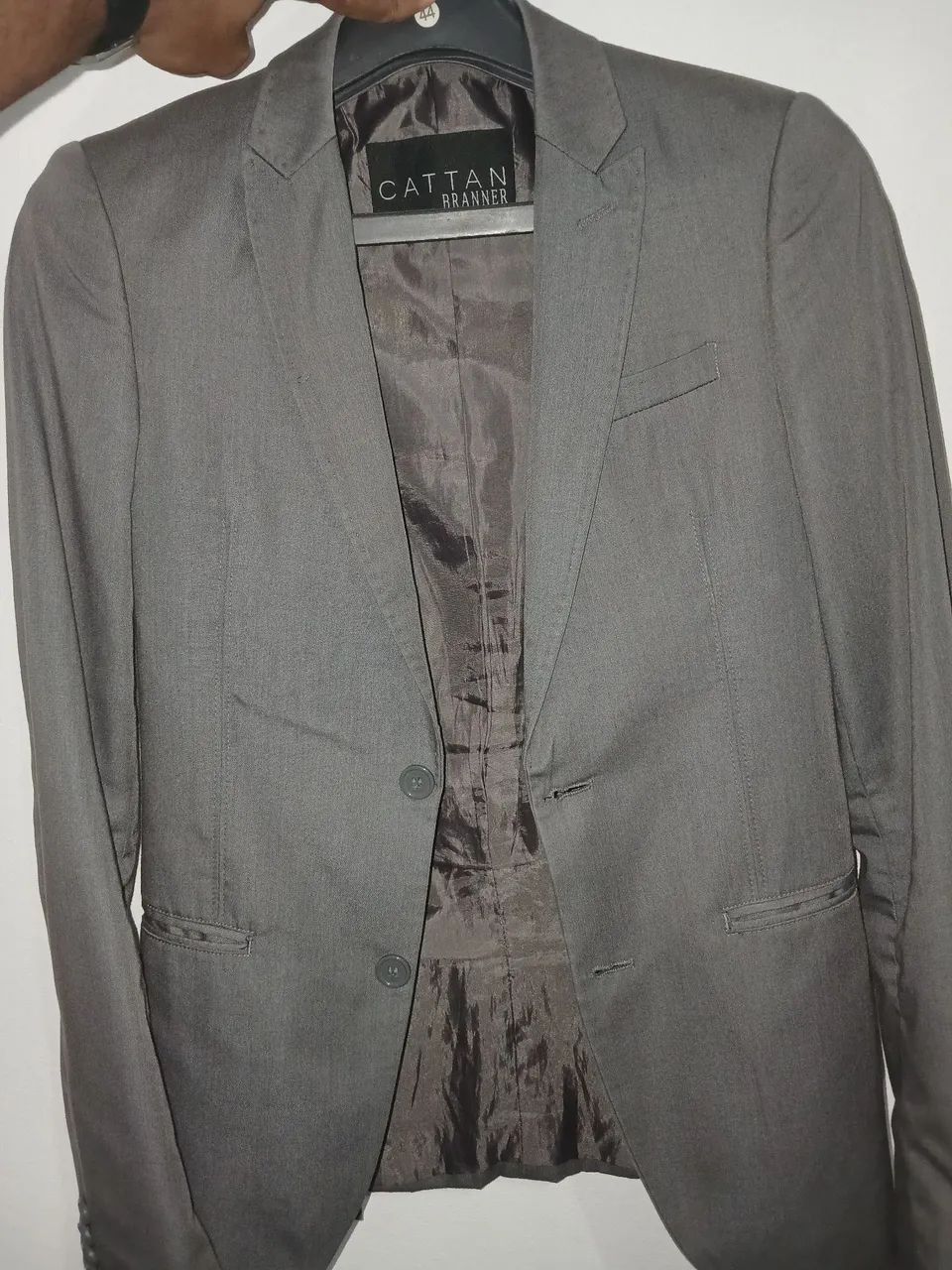 Terno elegante cor  chumbo tamanho 42