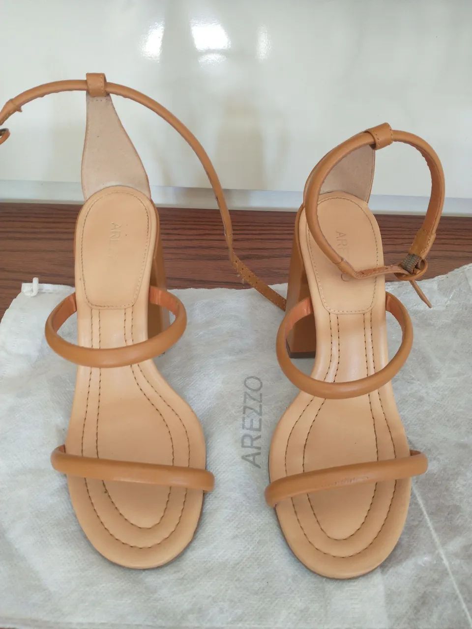 Sandália Arezzo n35 