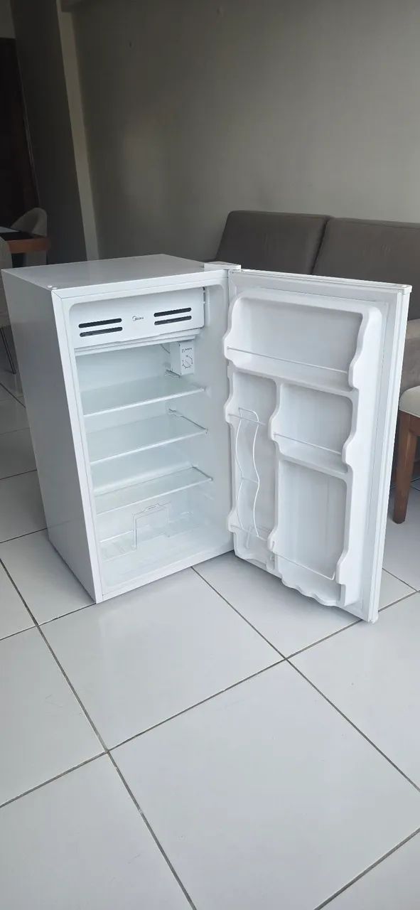 Frigobar Midea MUITO NOVO - Foto 3