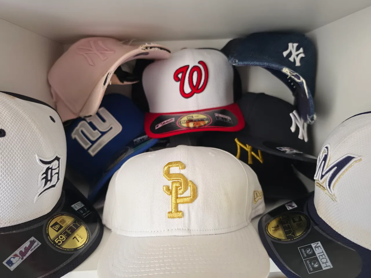 Boné New Era x Supreme Logo Devil original 7 1/2 - Acessórios