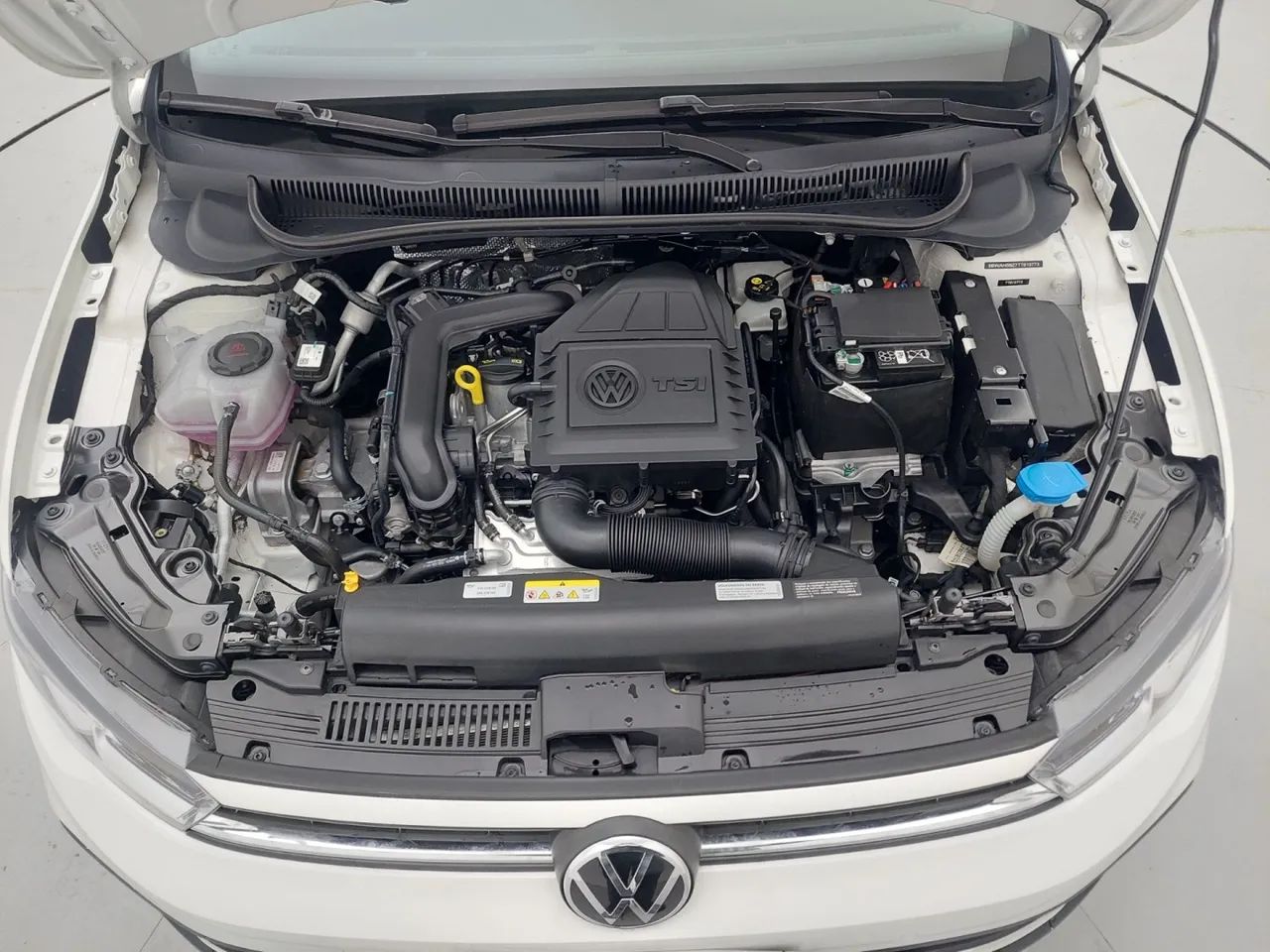 Volkswagen Polo Highline 170 TSI 1.0 Flex 12V Aut., foto 10 de 18