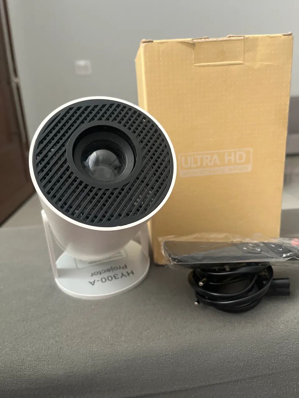 Projetor HY-300A com caixa  - Foto 4