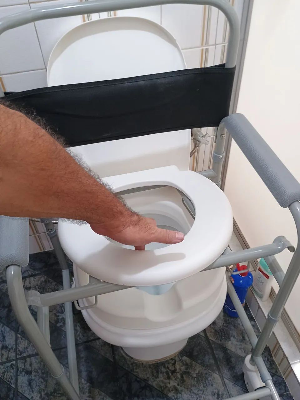 Cadeira de Banho e Higiene - Foto 2