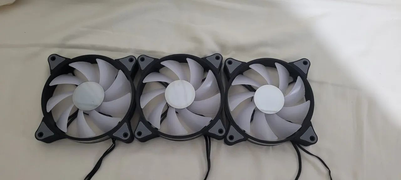 Fans aigo ar12 pro