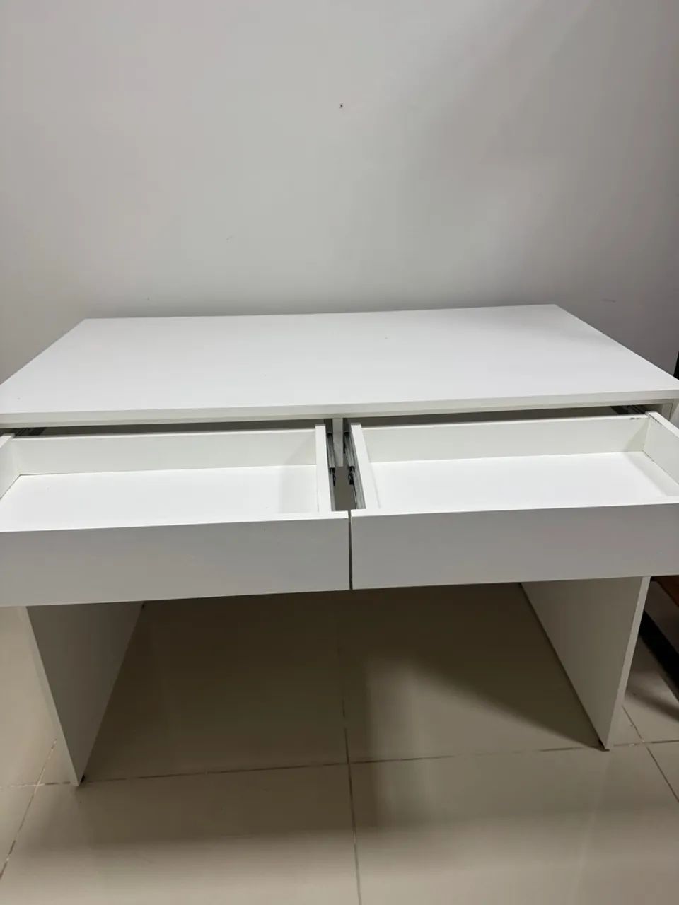 Mesa com gaveta projetada - Foto 2