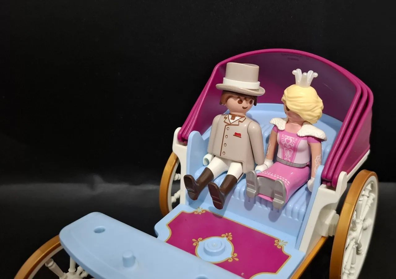 Playmobil Carruagem com Princesa e Príncipe - Foto 4