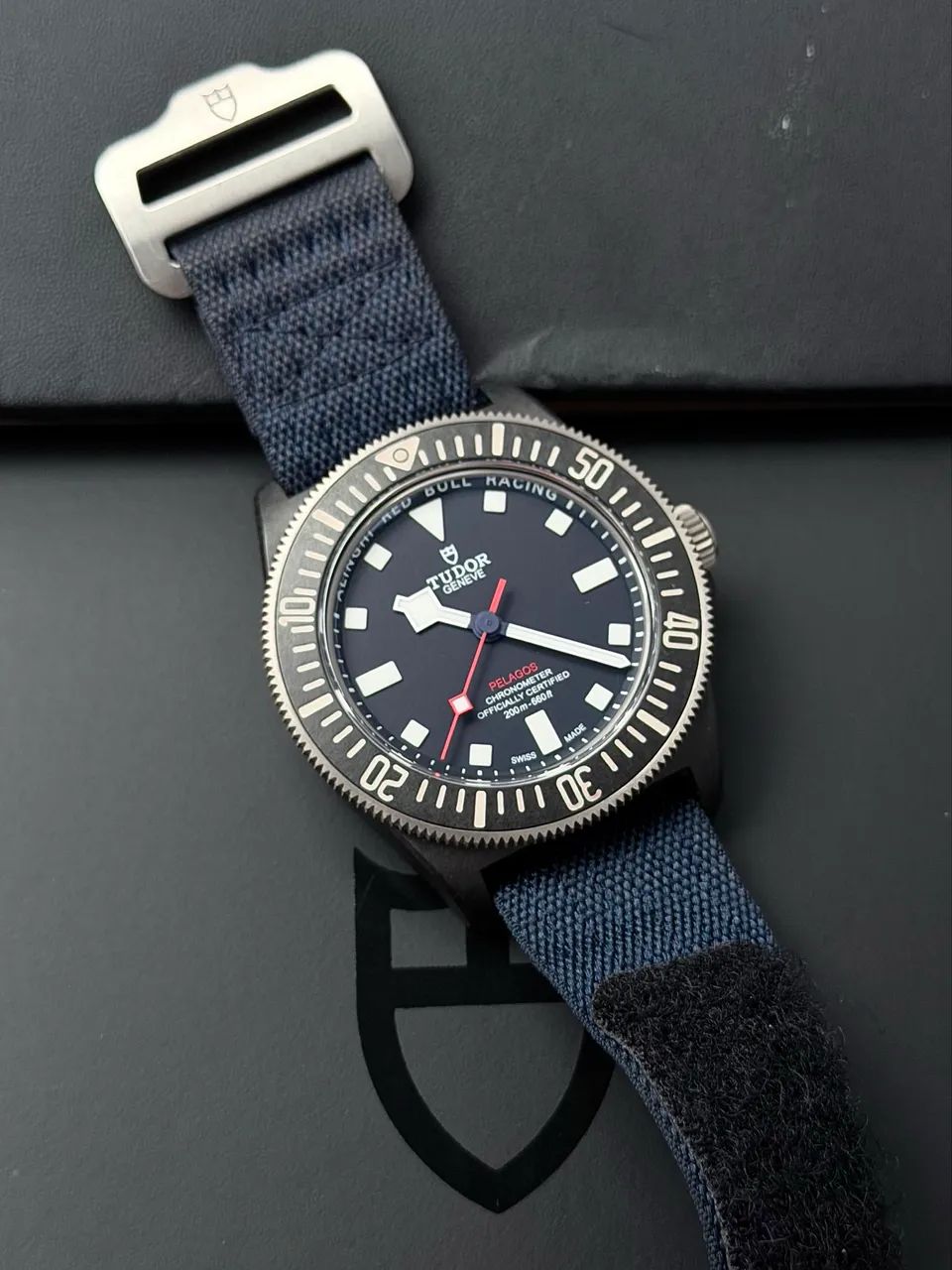 Tudor Pelagos FXD Alinghi Red Bull  - Foto 2