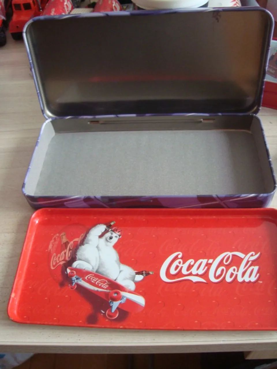 Coleção Coca Cola Estojo metal - Foto 3
