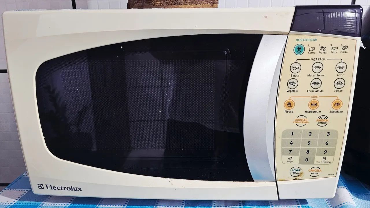 Micro-ondas eletrolux  18 litros 