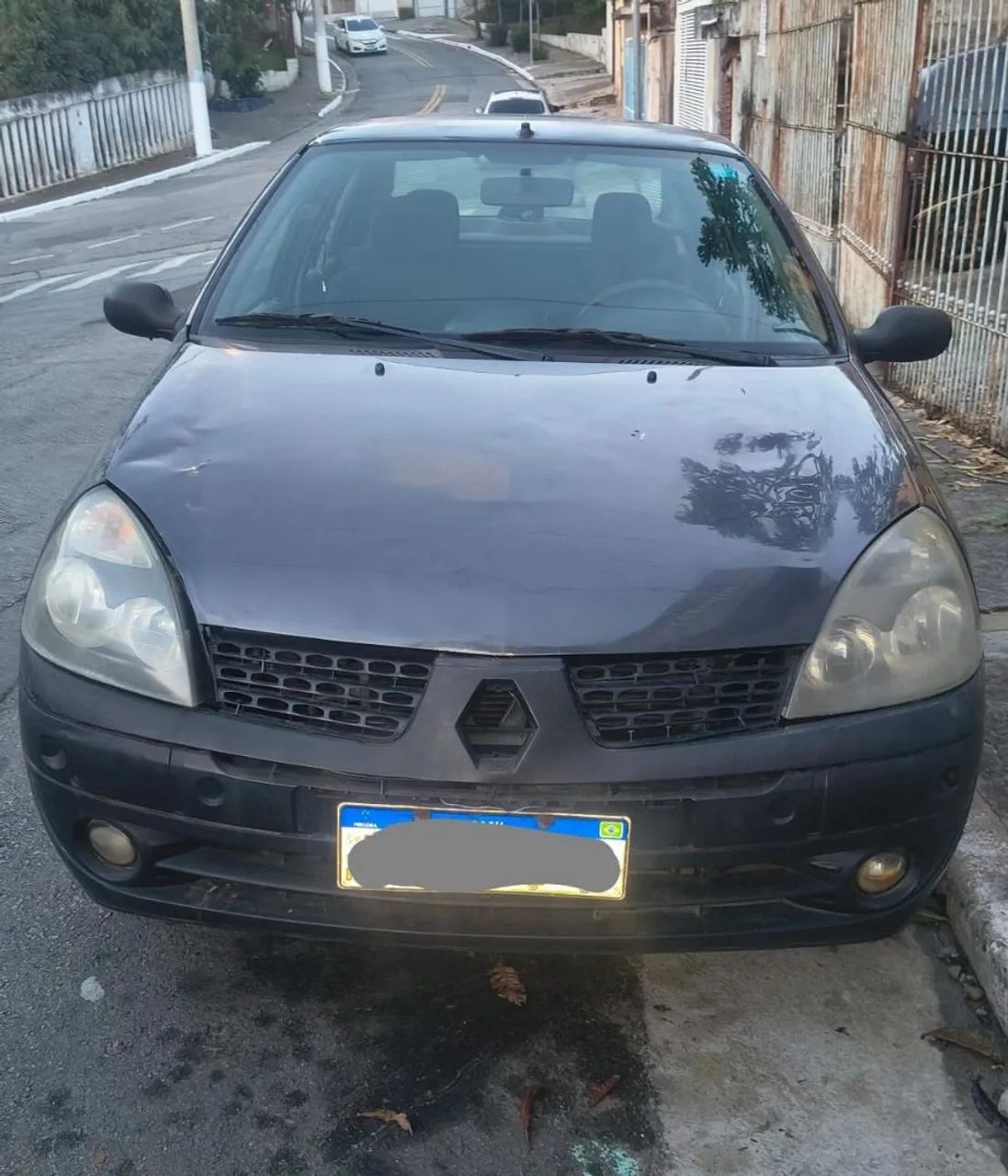 Renault Clio SED RT/ Privilège/ Botic 1.6 16V 4P 2003