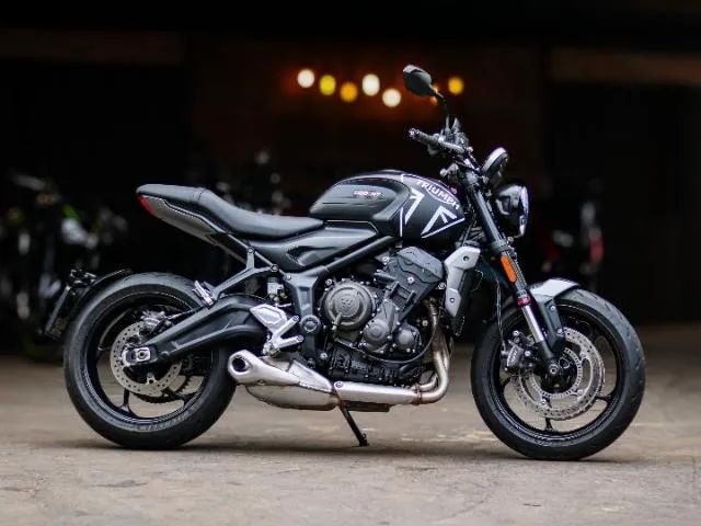 TRIUMPH TRIDENT 660