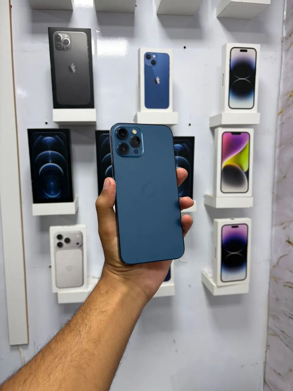 S 100 iPhone 12 Pro Max 256 GB SIMフリー 本体 IPHONE 12 PRO MAX 256 GB - 2.500,00 - Celulares e Smartphones