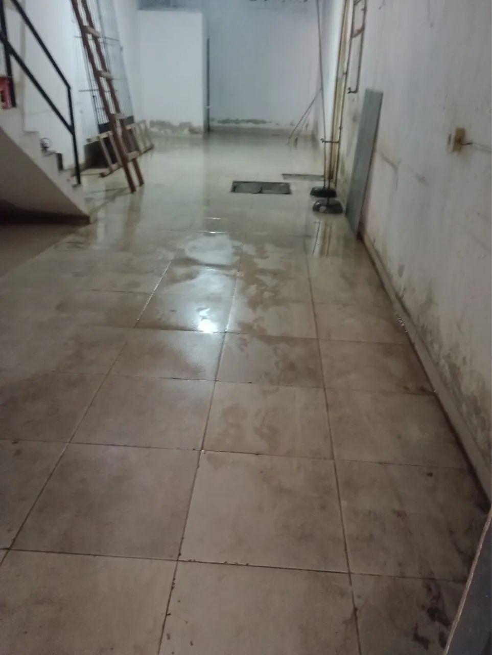Alugo ponto comercial na feira da 25 - Foto 2