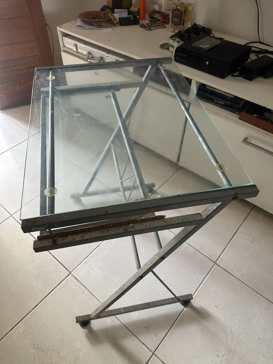 Mesa de pc computador de vidro 65x49 - Foto 5