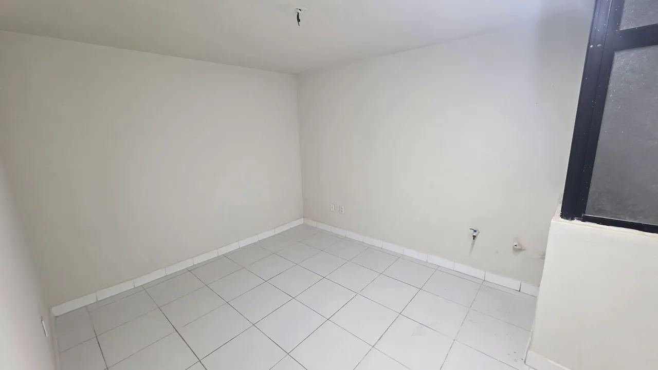 SALAS COMERCIAIS ( ao lado do bonanza da rua XV)